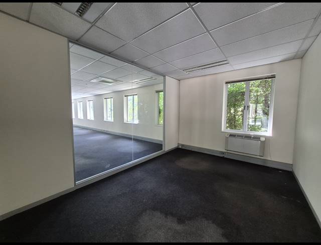 606M² OFFICE TO LET IN SANDTON CENTRAL